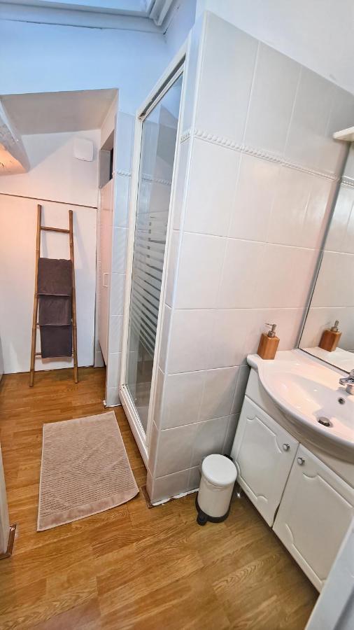 Apartament Sous Les Toits D'Awinion Zewnętrze zdjęcie